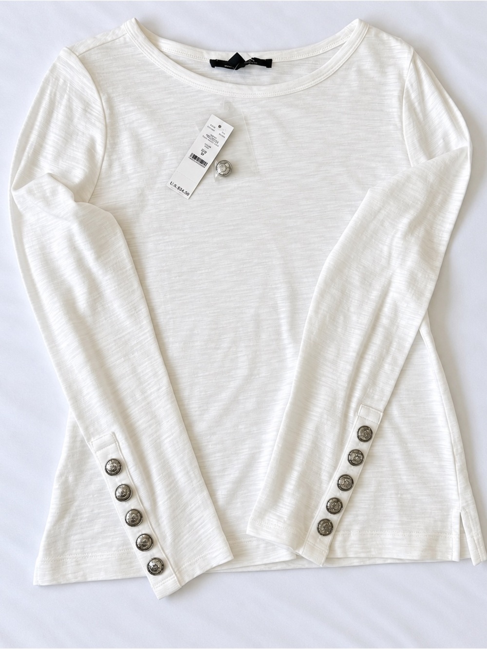 White House Black Market White Long Sleeve Top with Decorative Cuff Buttons